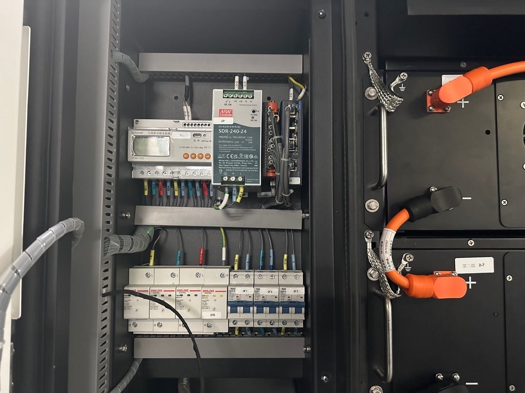 Außen ESS Schrank Luftgekühlt 229kwh LFP große Kapazität für Park Energie speichern und Back-up-Stromversorgung