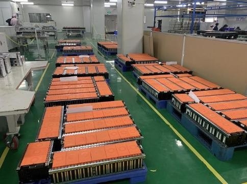 Hohe Energiedichte standardisierte 43,8V 128Ah NMC-Batterie für elektrische Industriefahrzeuge