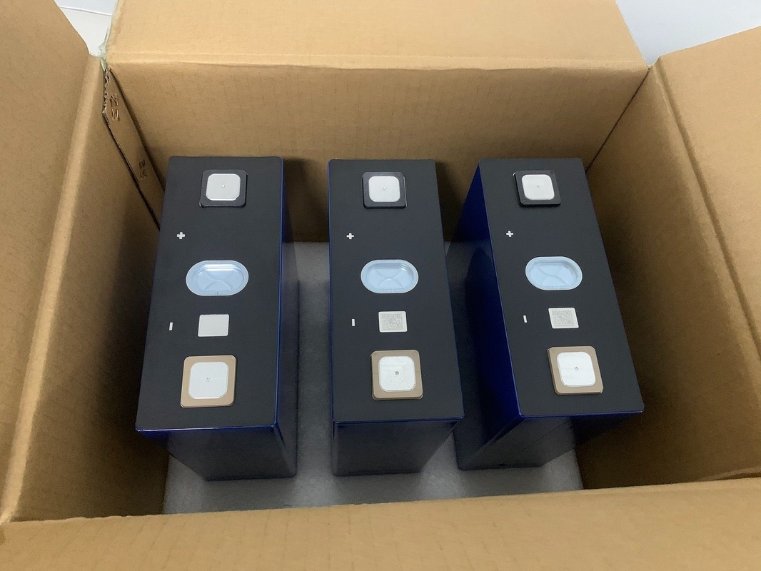 5.9 kg Prismatische Batteriezelle für Schwerlastwagen und Container-Energiespeichersysteme